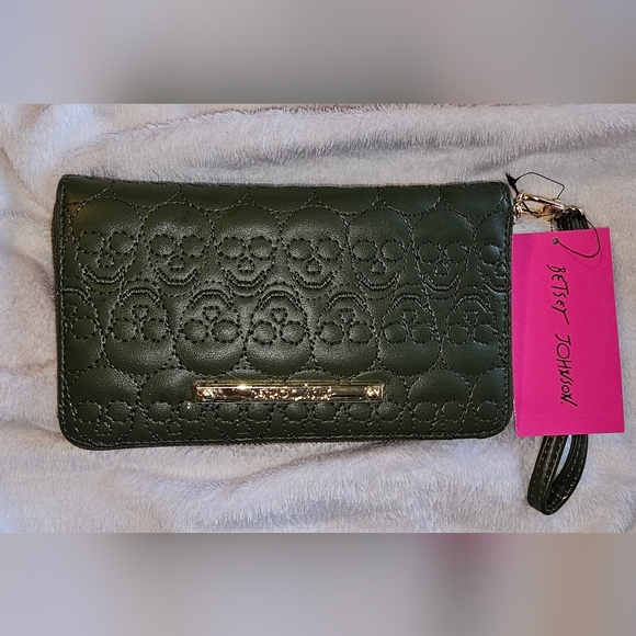 Betsey Johnson Handbags - Betsey Johnson Military Green Skull Embroidered Wallet Wristlet